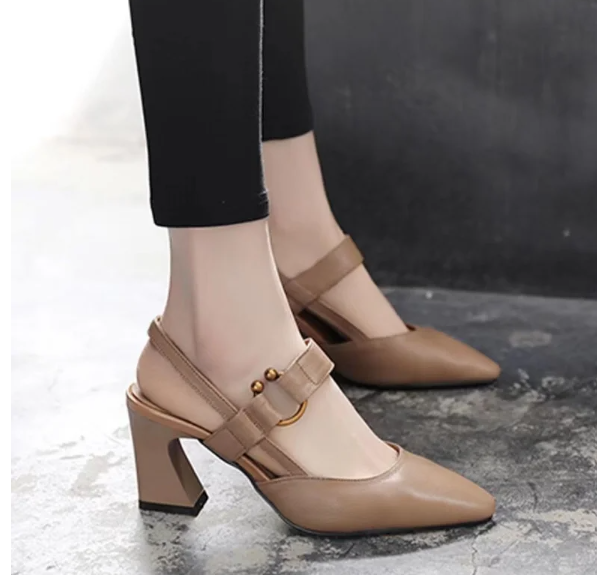 Sandra Point Toe Chunky Heeled Slingback Pumps